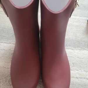 Women's Burgundy Boots